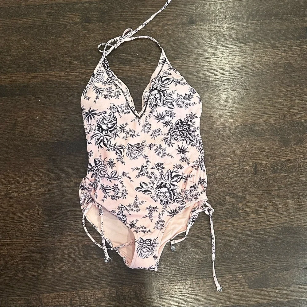 Seafolly Lovebirds One Piece Swimsuit - Picture 4 of 8